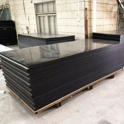 Boron-containing polyethylene sheet