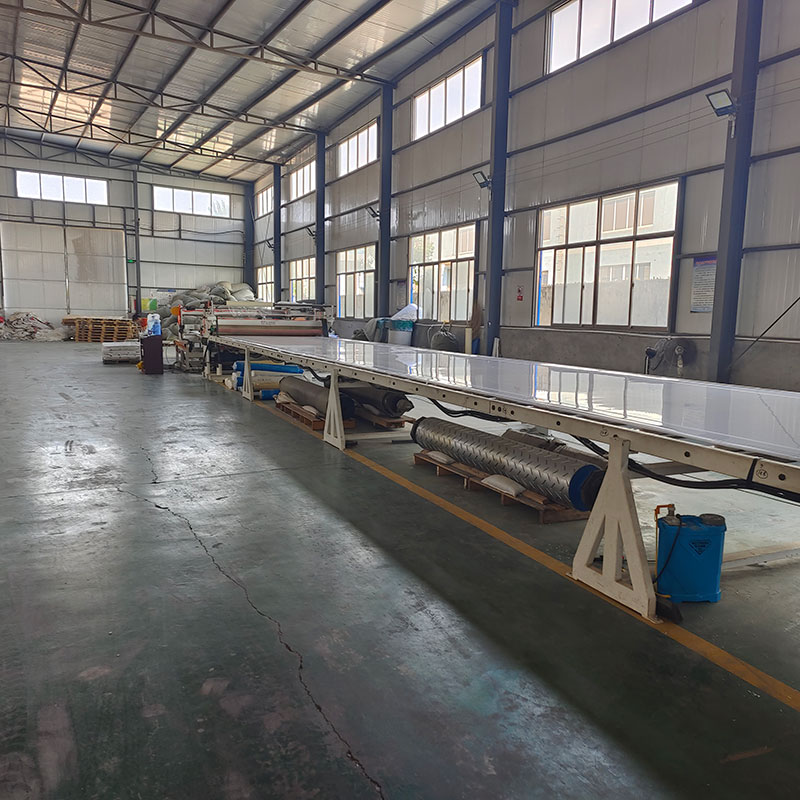 Заводская сцена