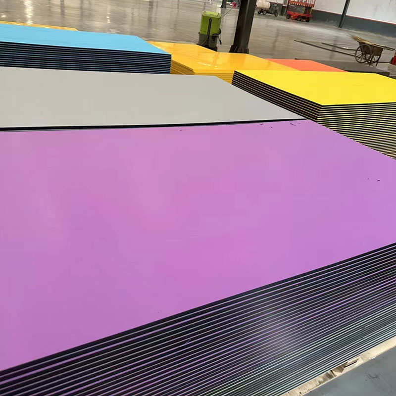 Colored HDPE Sheets Colored HDPE Sheets